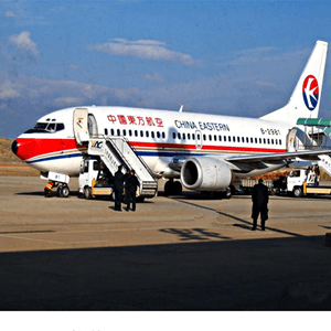 松原查干湖空运航空快运业稳步发展的原因是什么？